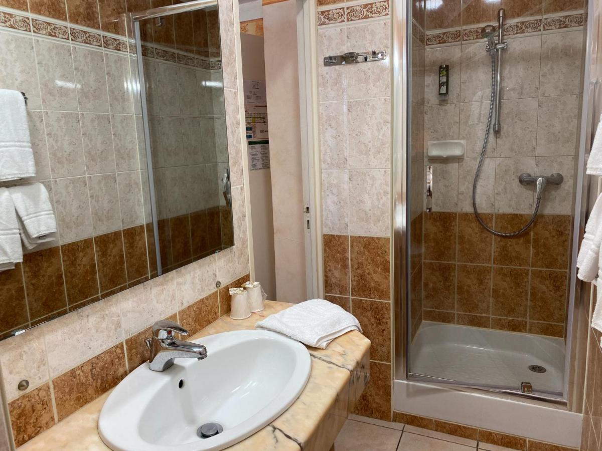 Hotel Logis Grand Bain