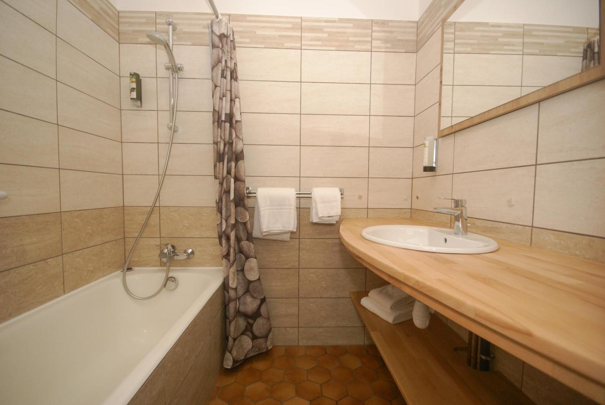 Logis Grand Bain 2* Comps-sur-Artuby