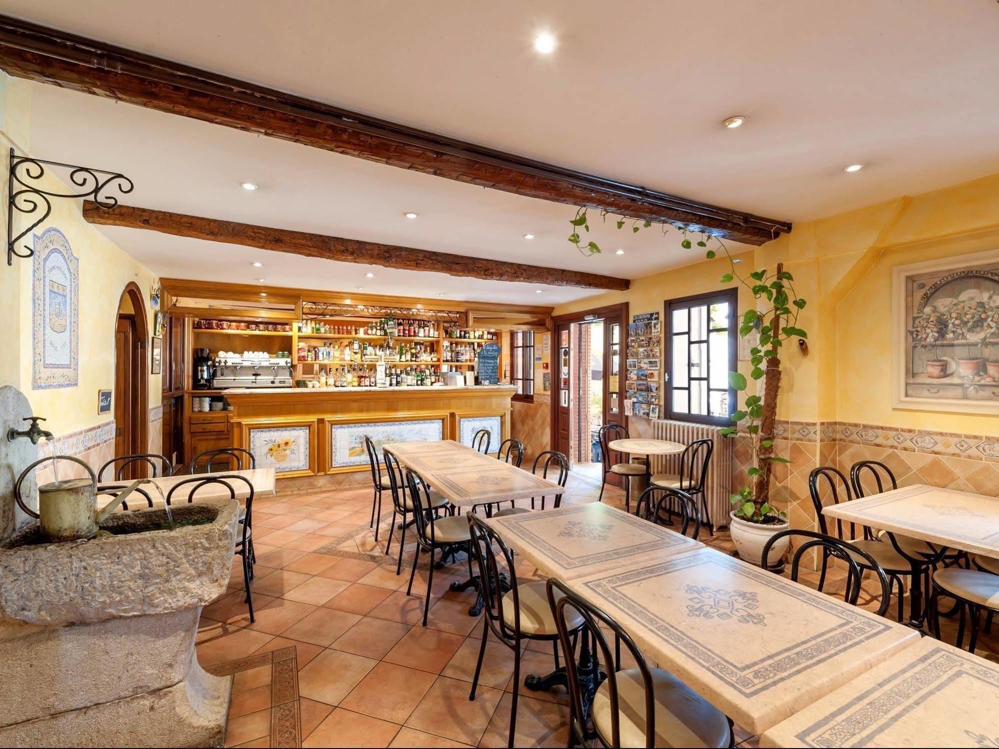 Hotel Logis Grand Bain